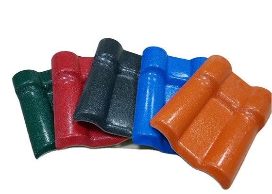 Espessura personalizada de ASA Synthetic Resin Roof Tile 2.5mm fácil instalar