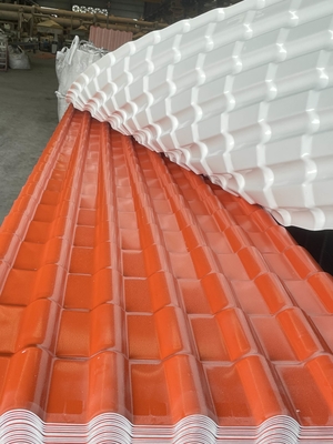 Cor da telha de telhado da resina sintética de resistência de corrosão que dura o passo de 219mm