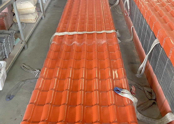 O telhado da resina sintética de isolação térmica telha anti folhas do telhado da corrosão